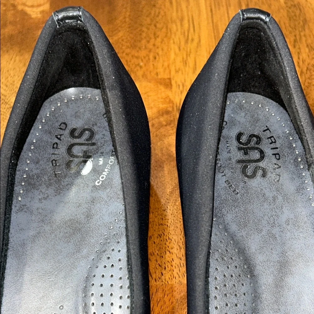 SAS Bliss Slip On comfort wedge 8.5 Women's Black Loafers